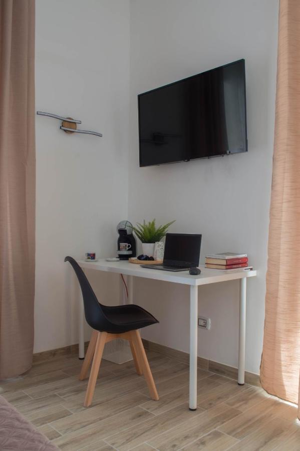 Tiber Rooms Testaccio Rome Exterior photo